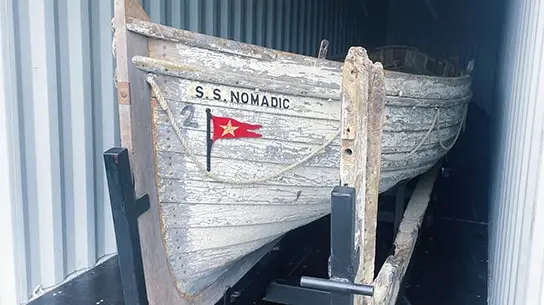 Στεγνή και ασφαλής αποθήκευση σωσίβιας λέμβου του ΤΙΤΑΝΙΚΟΥ. Αυτοαποθήκευση από την TITAN Containers