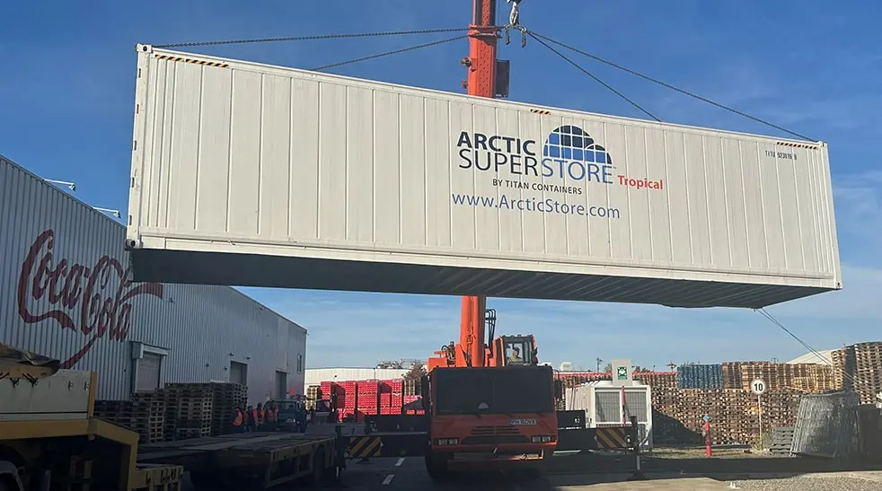 Arctic SuperStore Coca Cola Ρουμανία – Λύσεις ψυχρής αποθήκευσης